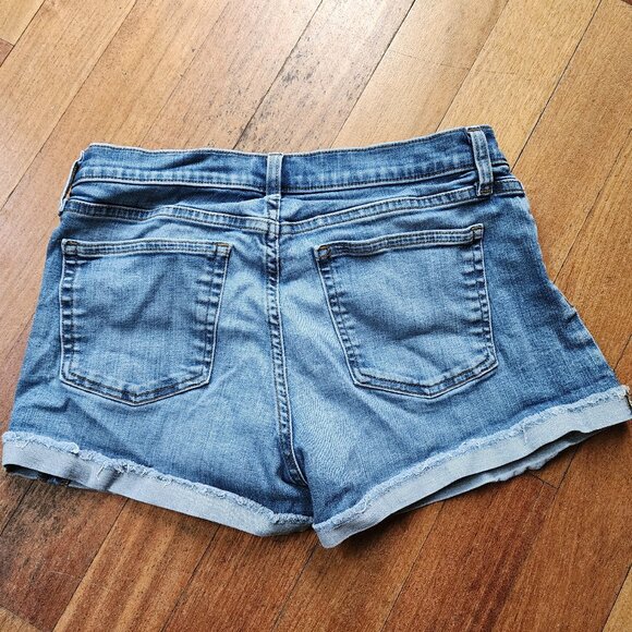 J.Crew Trademark Light Wash Denim Rolled Shorts Size 29 - Picture 8 of 10